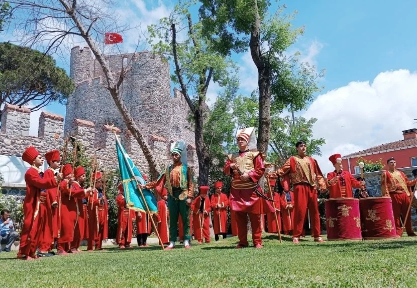 Yıldırım Beyazıt’ın Beykoz’daki emanetinde gelenek başladı 2 namaz3 V