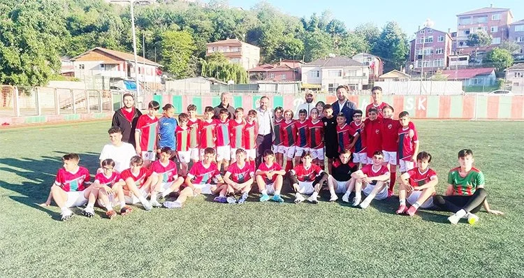 Sporun ve gençliğin yanında olmaya devam edeceğiz 1