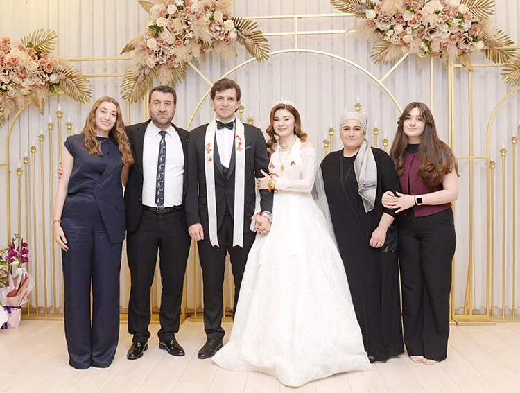 Bursa İnegöl’den Gür Ailesine hukukçu gelin 17 sinem kadir haber