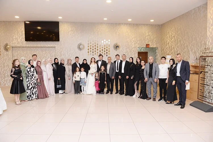 Bursa İnegöl’den Gür Ailesine hukukçu gelin 11 sinem kadir haber 31 DR9f2pHJCJ